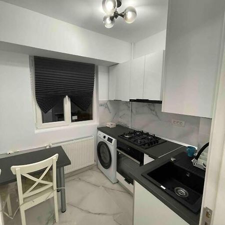 Garsoniera Spatioasa Mega Mall Bucharest Luaran gambar