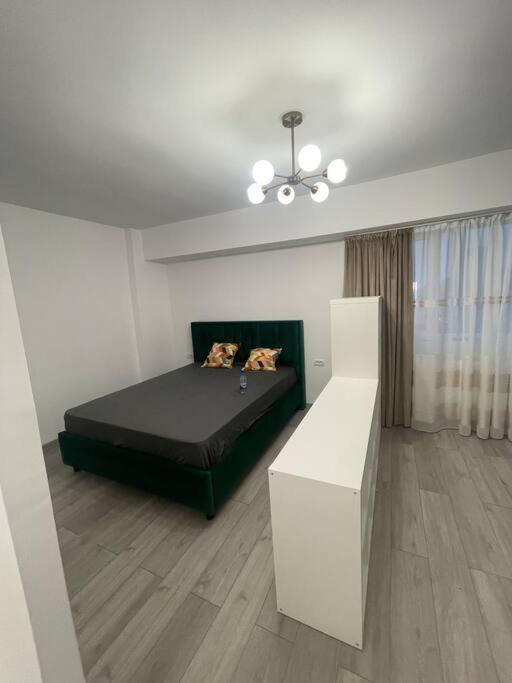 Garsoniera Spatioasa Mega Mall Bucharest Luaran gambar