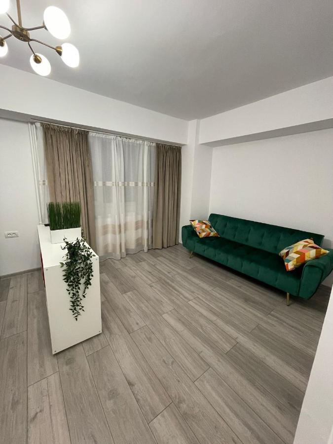Garsoniera Spatioasa Mega Mall Bucharest Luaran gambar